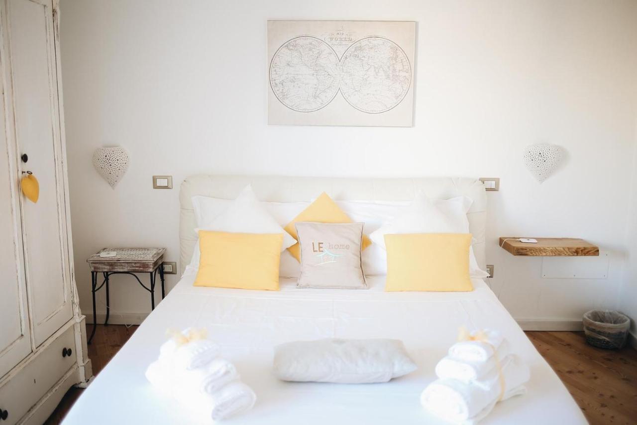 Le Home Rooms Lecce Buitenkant foto