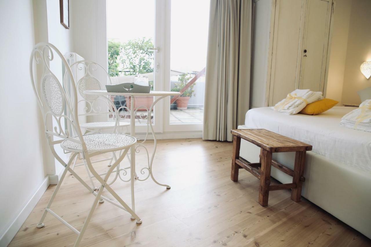 Le Home Rooms Lecce Buitenkant foto